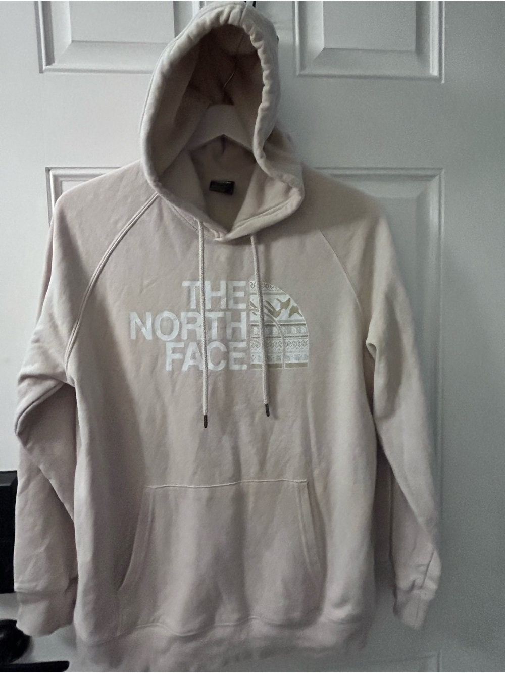 The North Face
Pullover Hoodie with Logo
